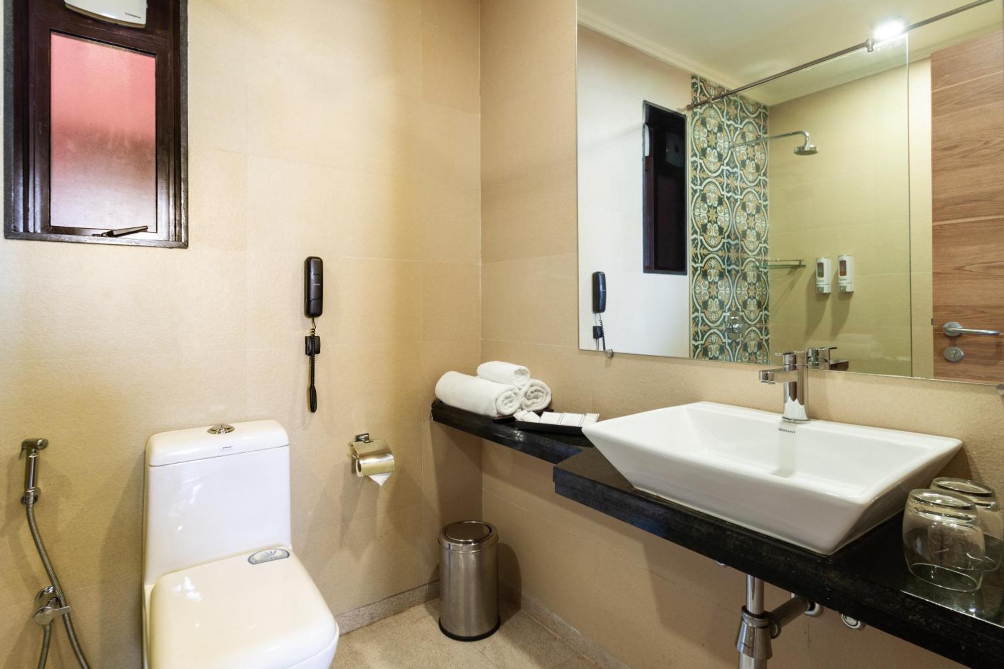 Somy Plaza Calangute Goa - Formerly Somy Resort Экстерьер фото