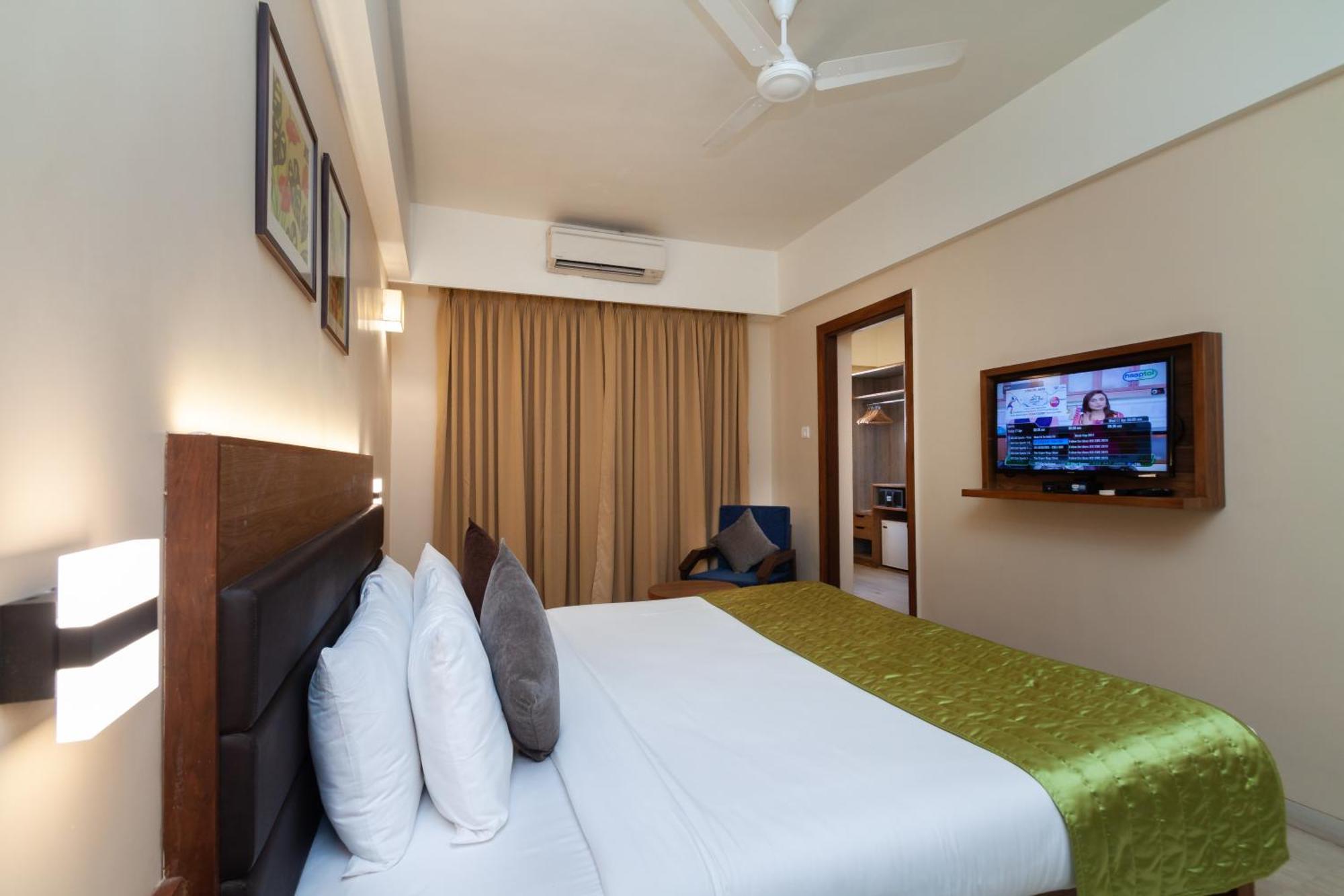 Somy Plaza Calangute Goa - Formerly Somy Resort Экстерьер фото