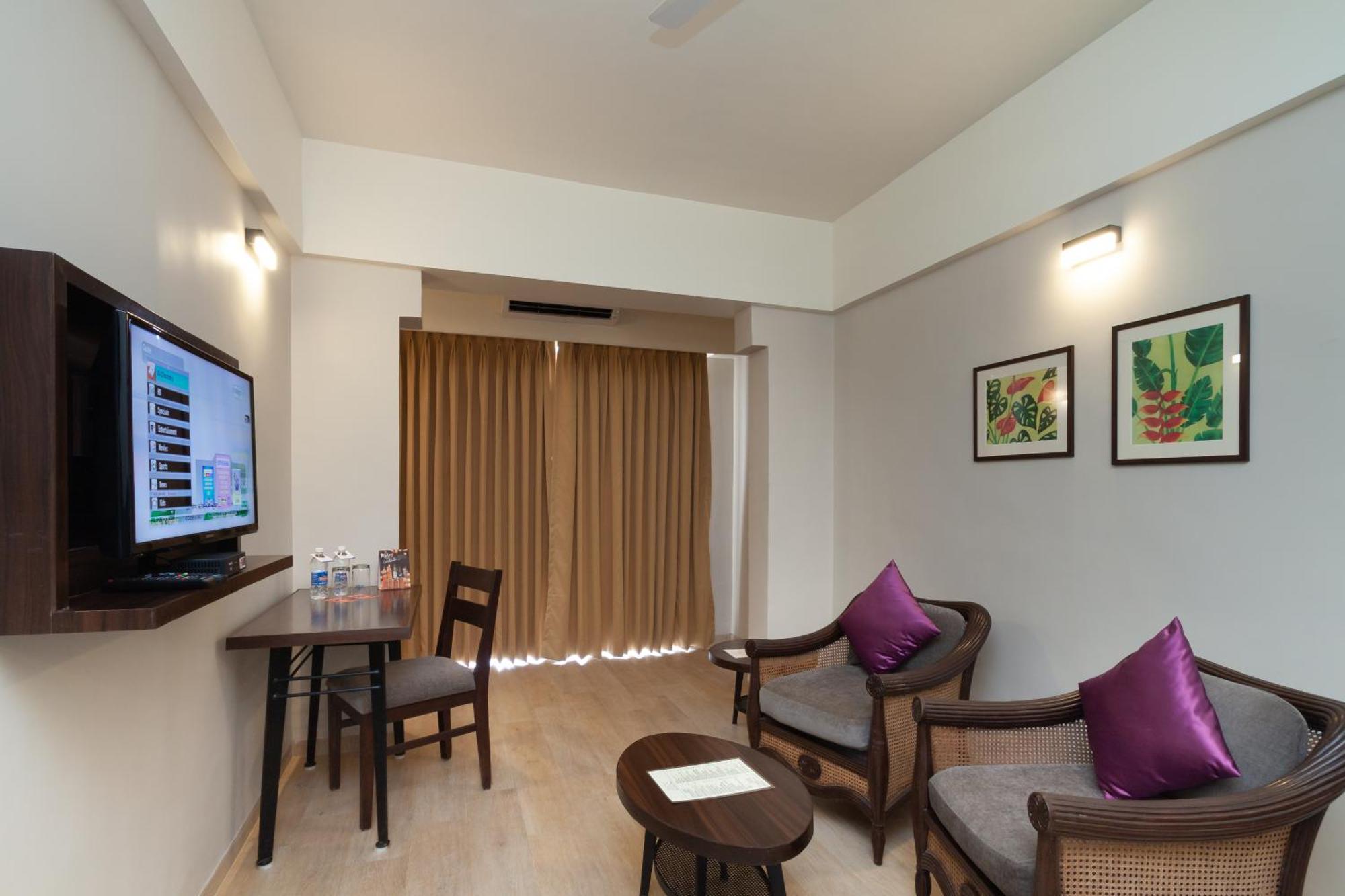 Somy Plaza Calangute Goa - Formerly Somy Resort Экстерьер фото